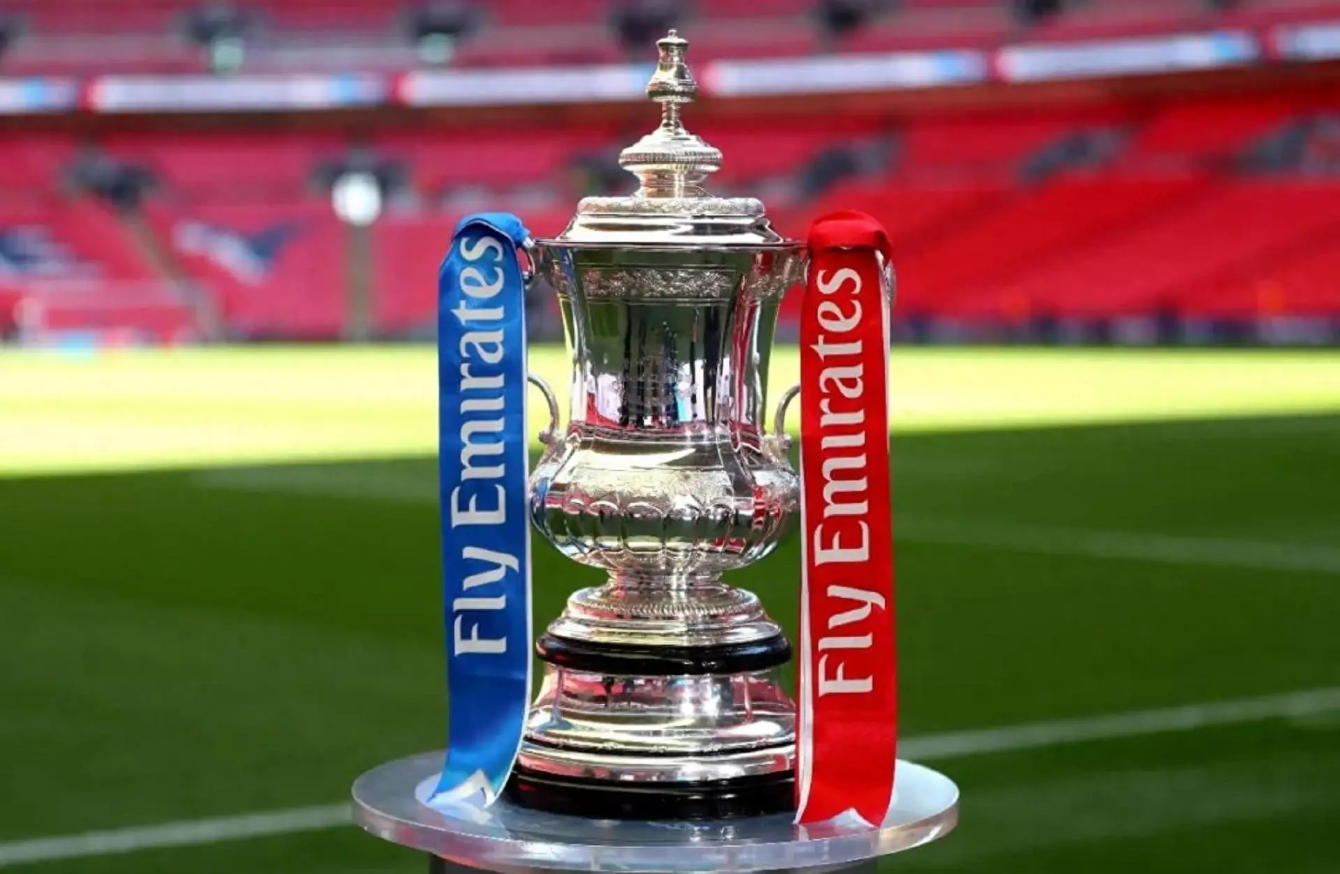 下载官网-荷甲赛前再迎强敌,利物浦调整名单,主帅态度:话题不断,控场能力受关注的简单介绍-下载官网