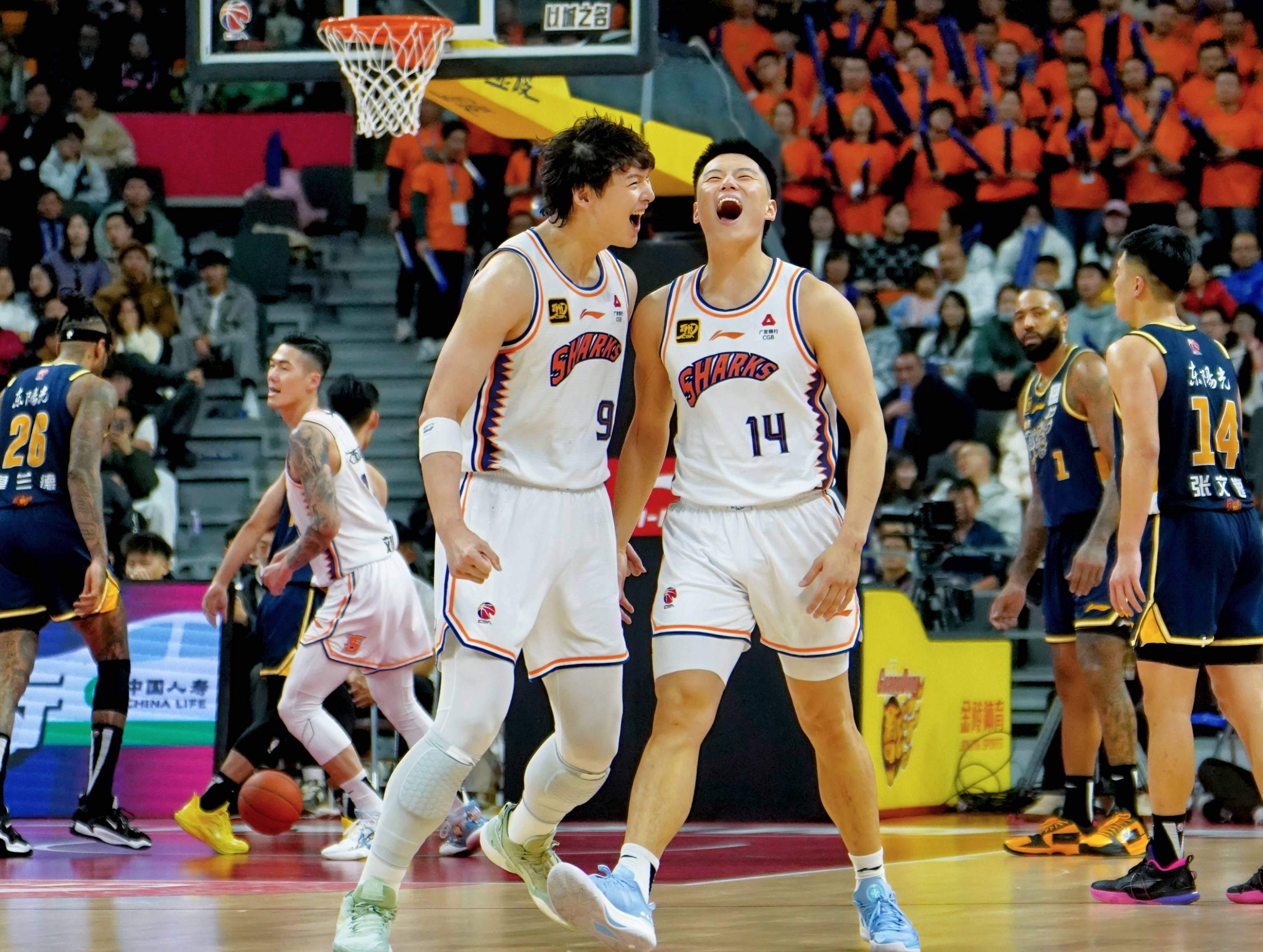 九游体育-那不勒斯迎CBA常规赛关键赛，清晨临场应变，引发热议，高层口径保持一致-九游体育