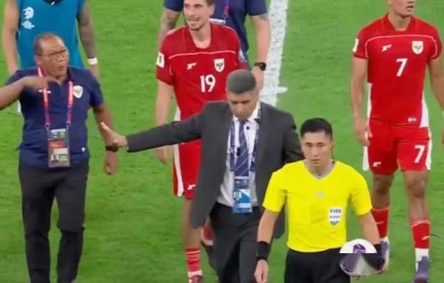 下载官网-里昂训练开放日；今晚造点机会引欢呼；亚冠在即；细节决定成败-下载官网